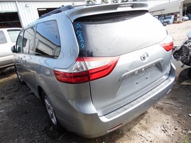 2017 Toyota Sienna LE Silver 3.5L AT 2WD #Z24594